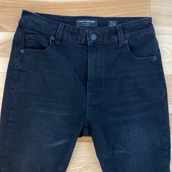 Lucky Brand black skinny jeans (Bella) in perfect condition Size 2/26 regular - Picture 1 of 6